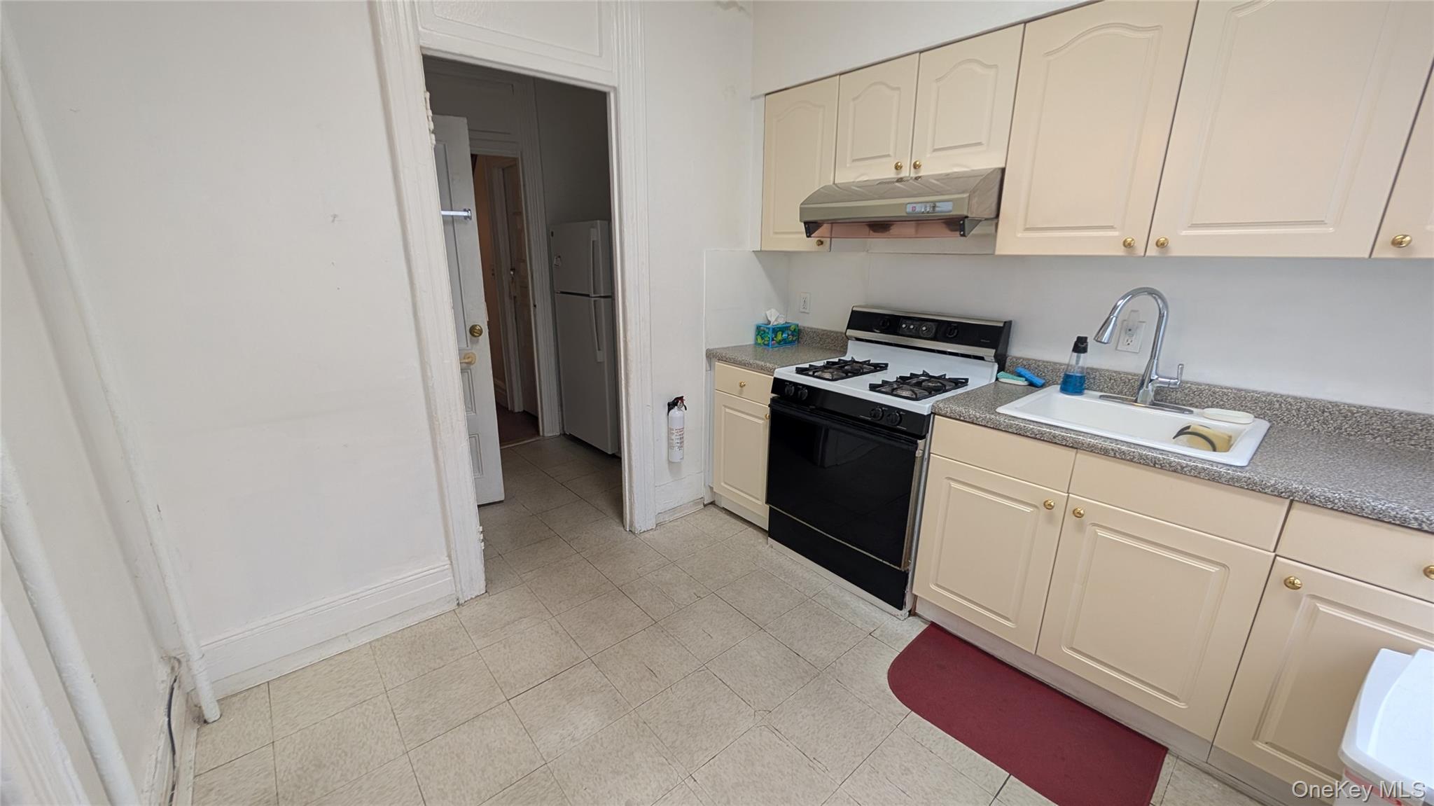 #2 photo, 44-66 23 Street, كوينز Long Island City , NY 11101