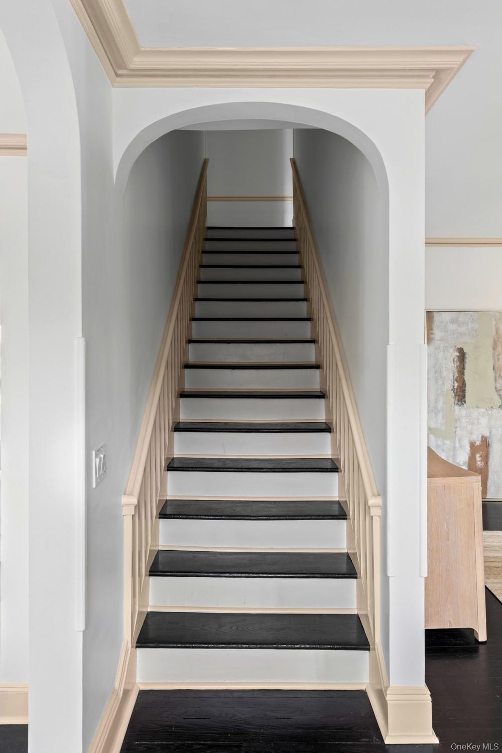 #16 photo, 33 S Windsor Avenue, Саффолк ‖ Brightwaters , NY 11718