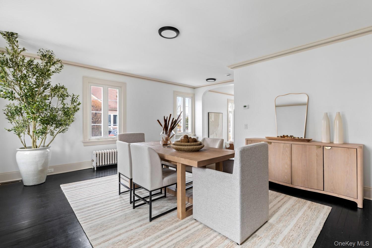 #9 photo, 33 S Windsor Avenue, Саффолк ‖ Brightwaters , NY 11718