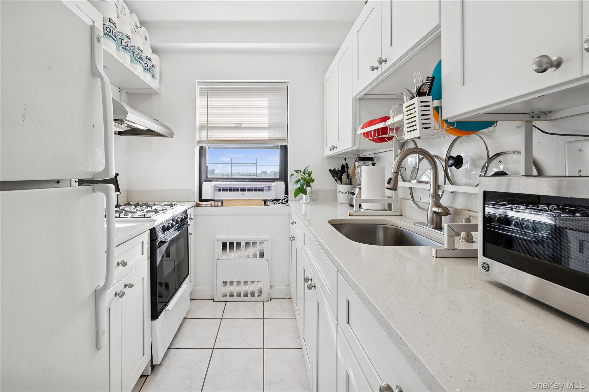 #6 photo, 1122 Yonkers Avenue, Yonkers , NY 10704