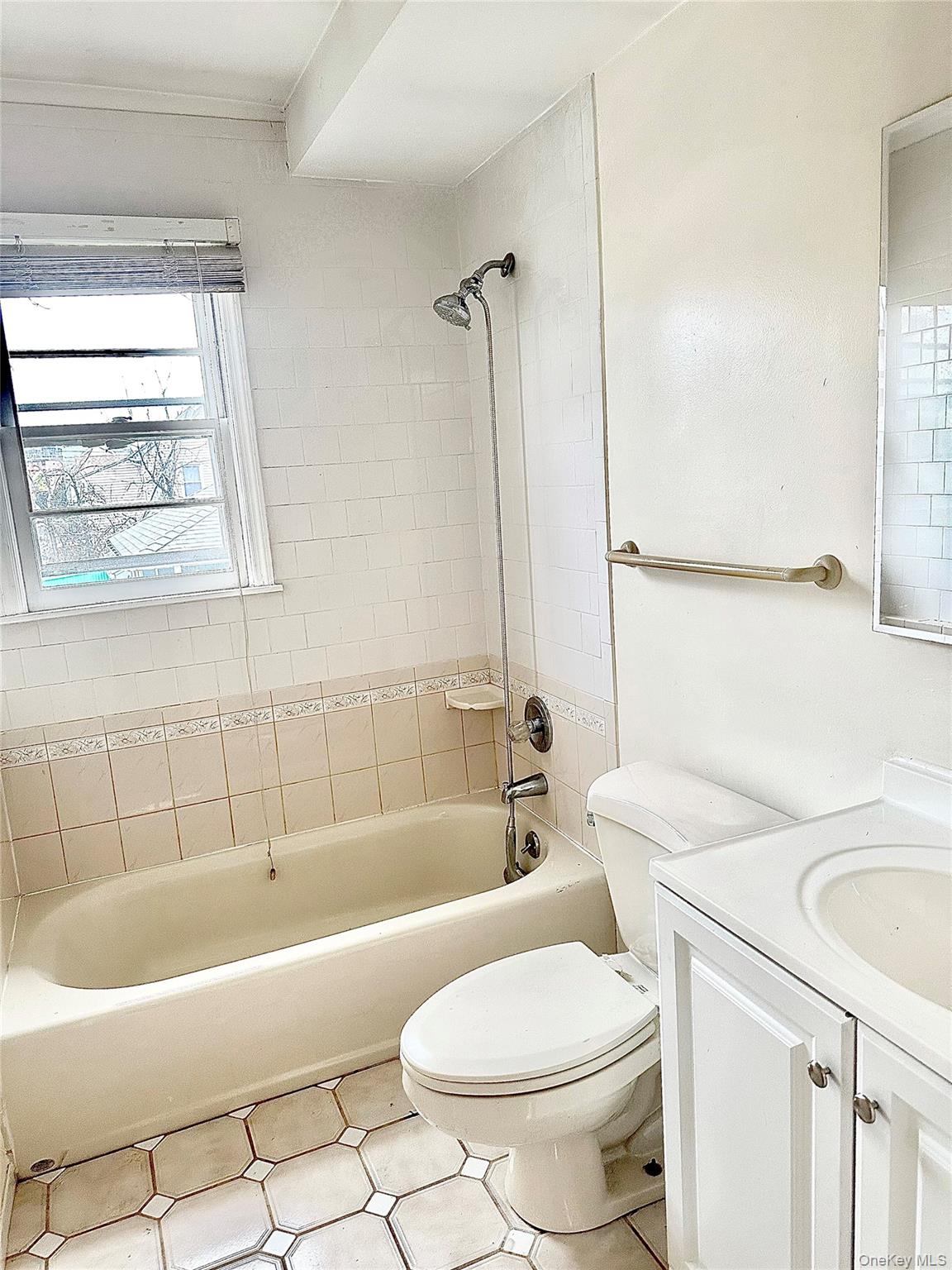 #5 photo, 3 Soundview, New Rochelle , NY 10801