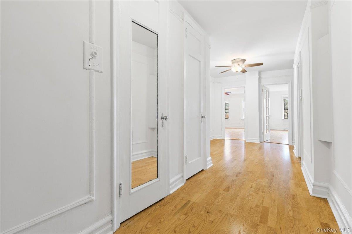 #11 photo, 105 Garth Road, 뉴욕주 Scarsdale , NY 10583