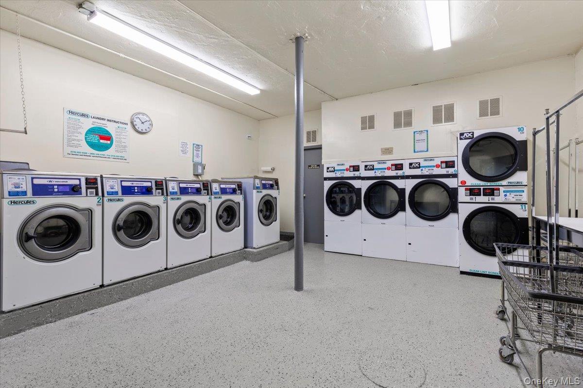 #16 photo, 105 Garth Road, 뉴욕주 Scarsdale , NY 10583