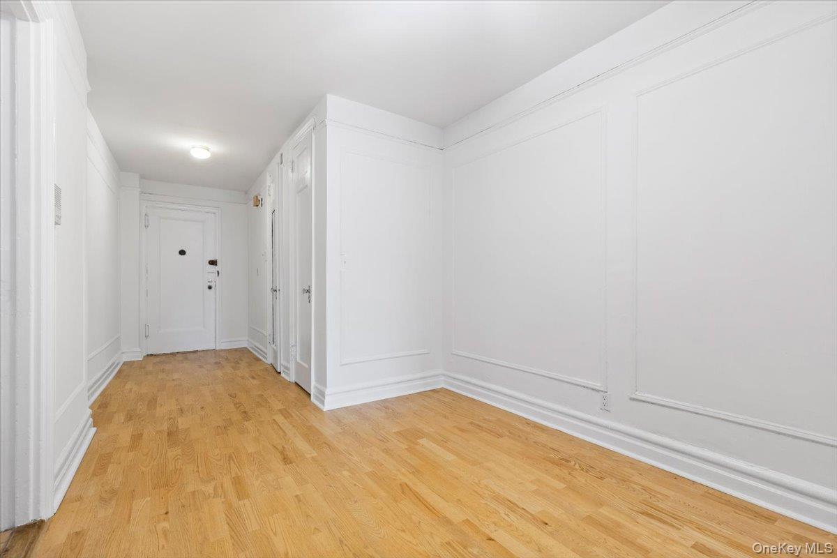 #5 photo, 105 Garth Road, 뉴욕주 Scarsdale , NY 10583