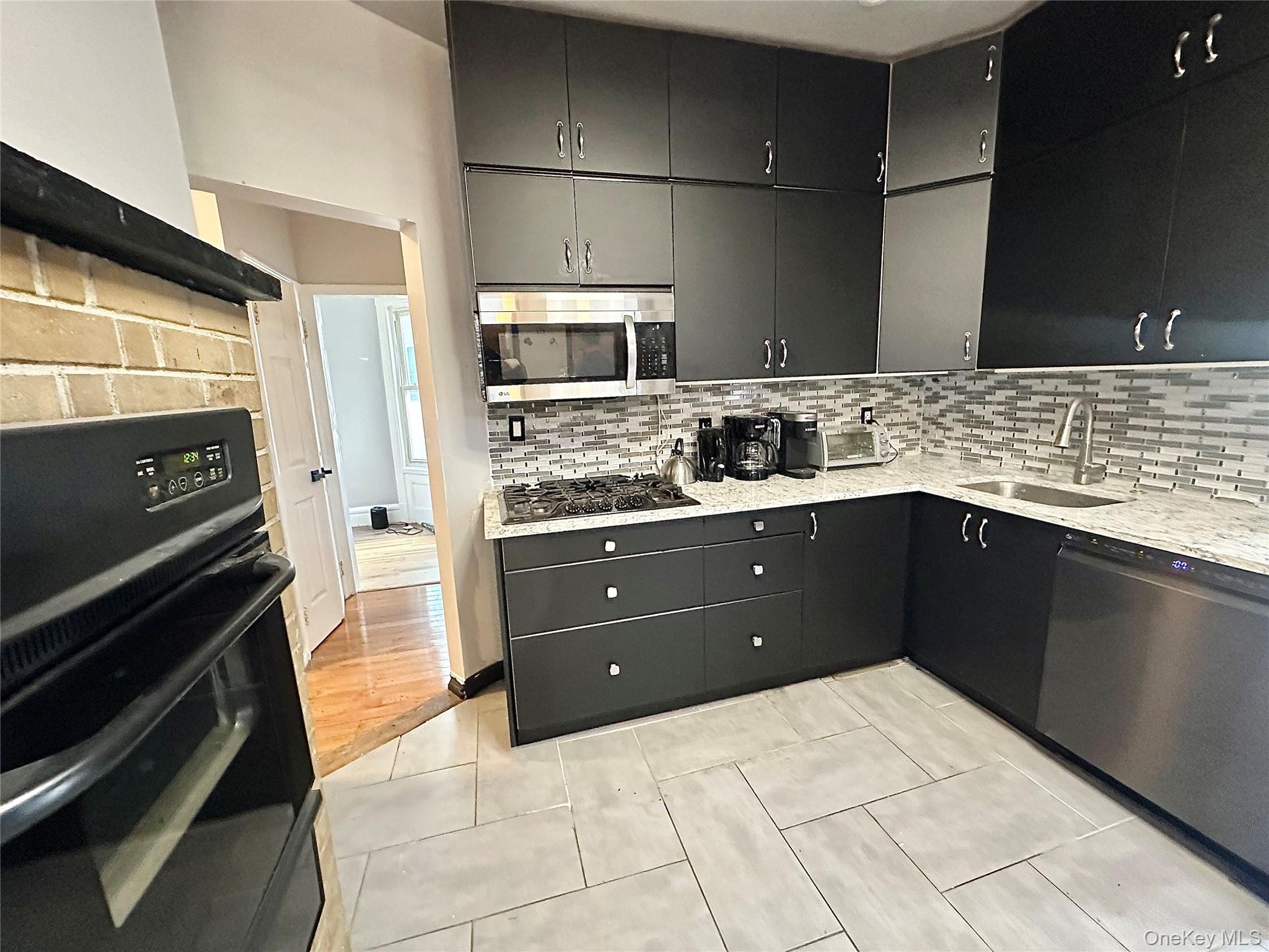 #5 photo, 25 Fletcher Avenue, Mount Vernon , NY 10552