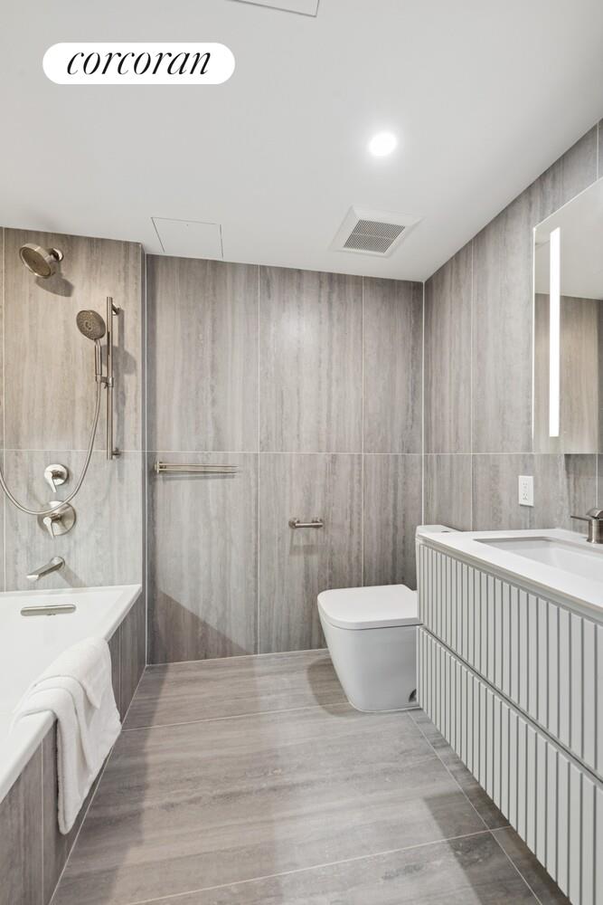 #7 photo, 350 W 44TH Street, Hell's Kitchen , NY 10036