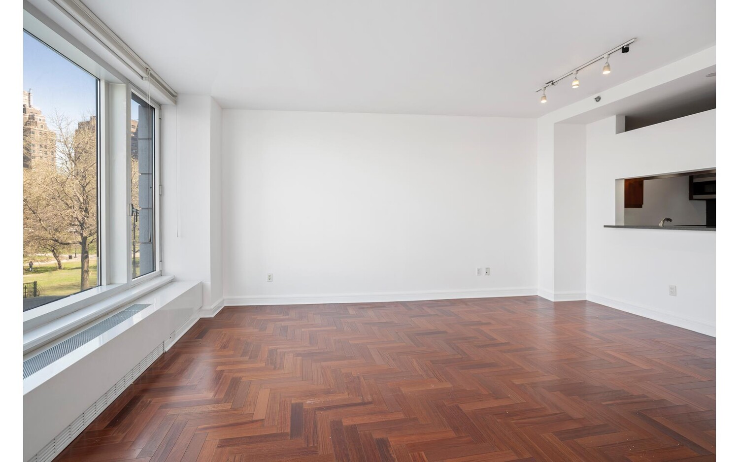 #3 photo, 240 RIVERSIDE Boulevard, مانهاتن Lincoln Square , NY 10069