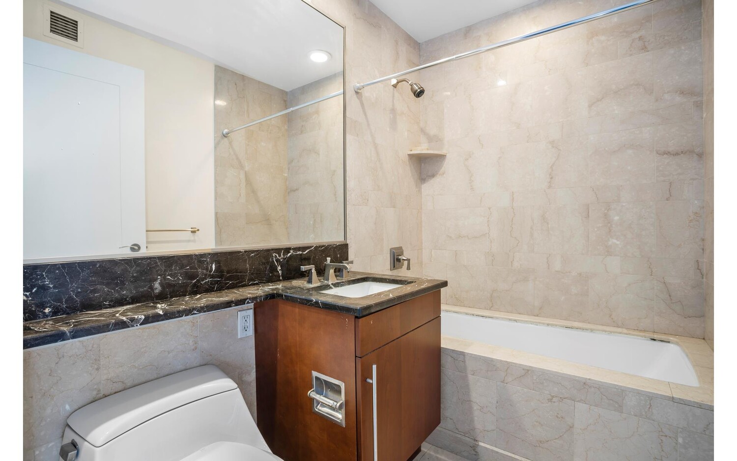 #6 photo, 240 RIVERSIDE Boulevard, مانهاتن Lincoln Square , NY 10069