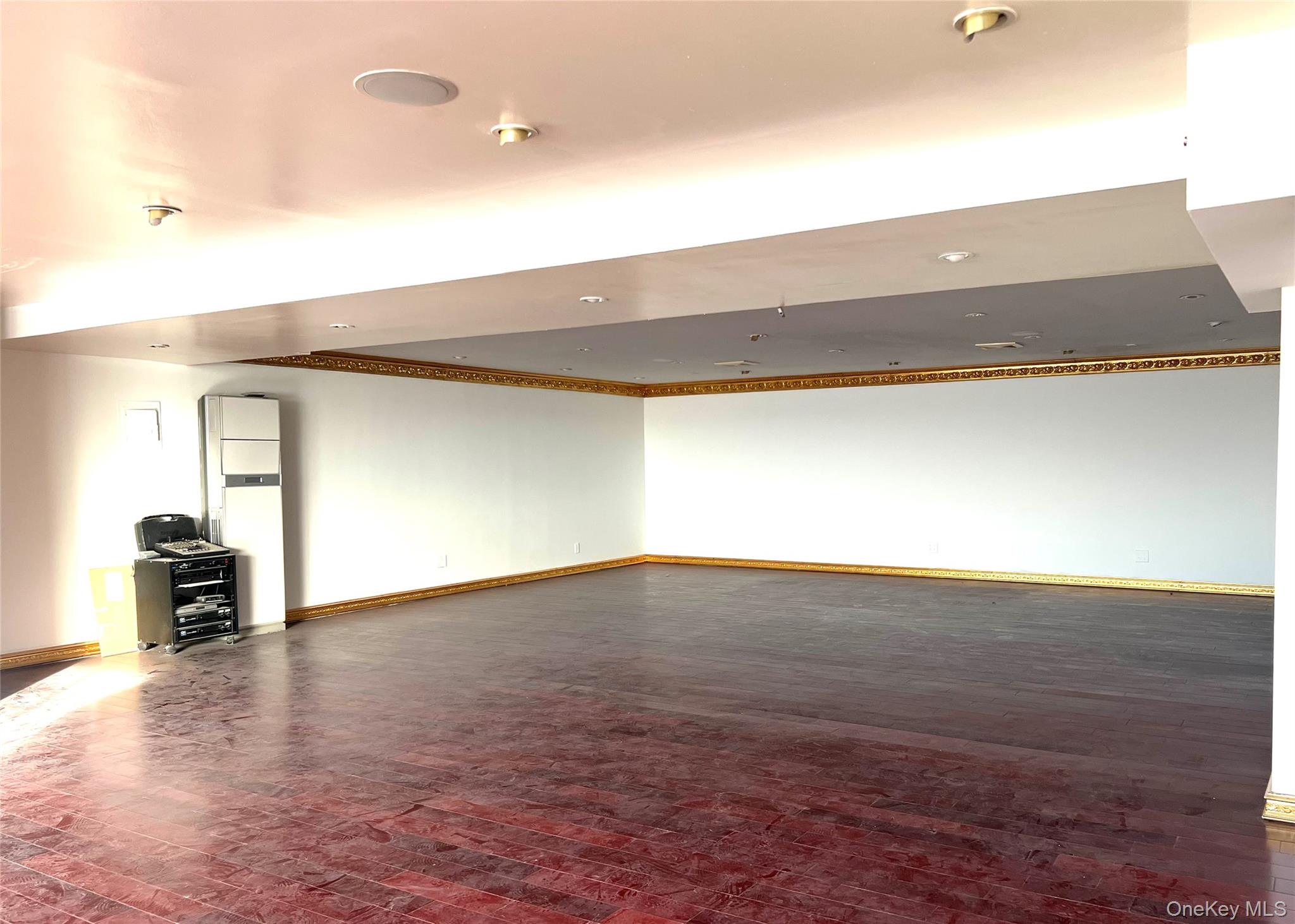 #4 photo, 33-70 Prince Street, كوينز Flushing , NY 11354