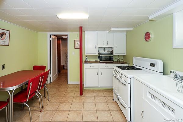 #18 photo, 246-04 86th Avenue, Bellerose , NY 11426