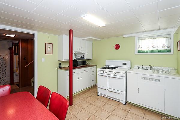 #19 photo, 246-04 86th Avenue, Bellerose , NY 11426