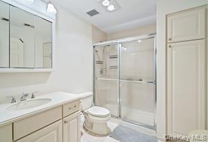 #14 photo, 138 Brattle Circle, מחוז סאפוק Melville , NY 11747