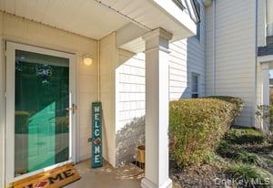 #2 photo, 138 Brattle Circle, מחוז סאפוק Melville , NY 11747