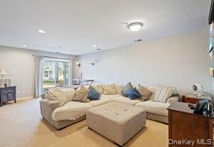 #8 photo, 138 Brattle Circle, מחוז סאפוק Melville , NY 11747