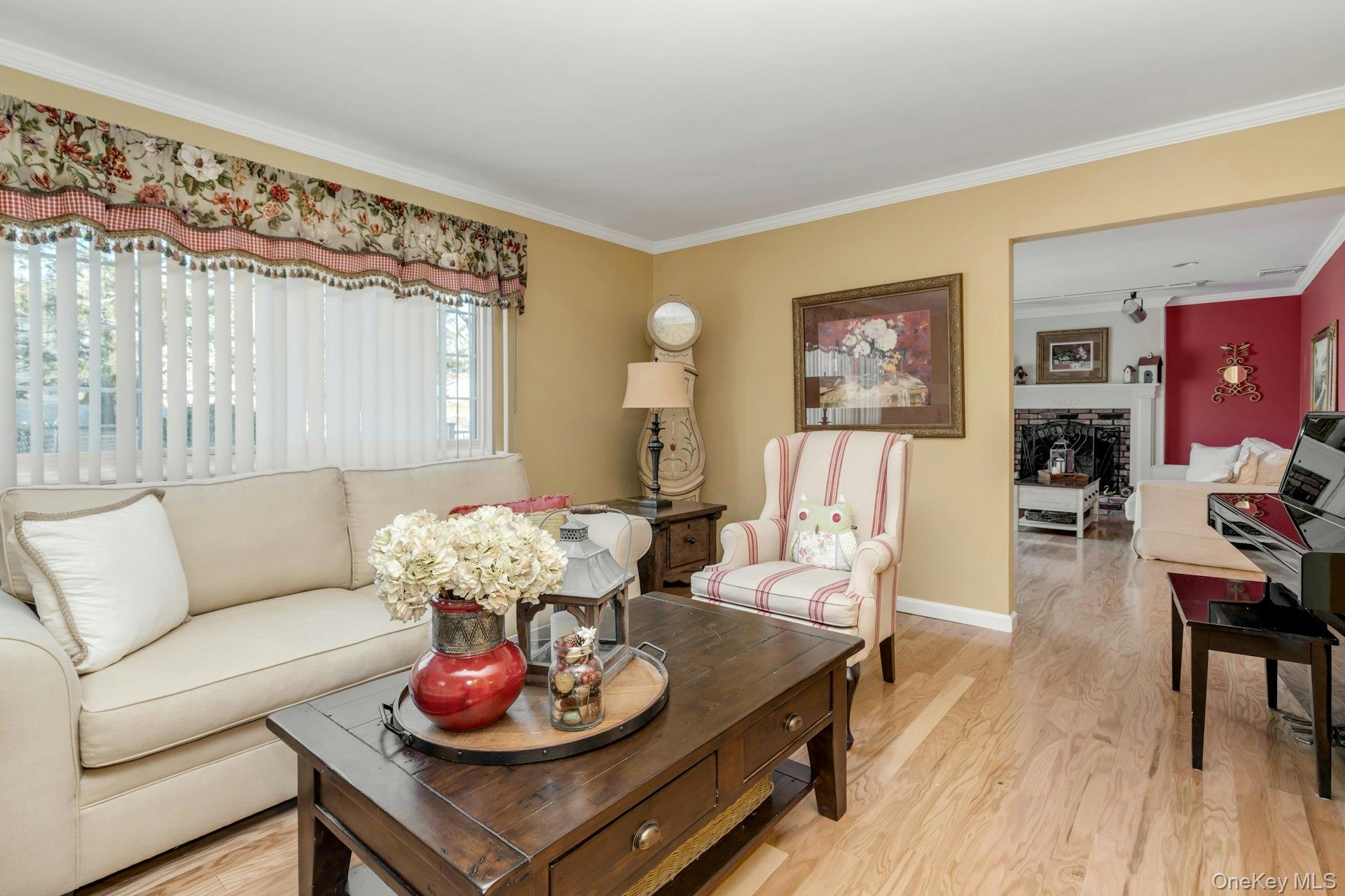 #10 photo, 84 Strathmore Village Drive, سوفولك South Setauket , NY 11720