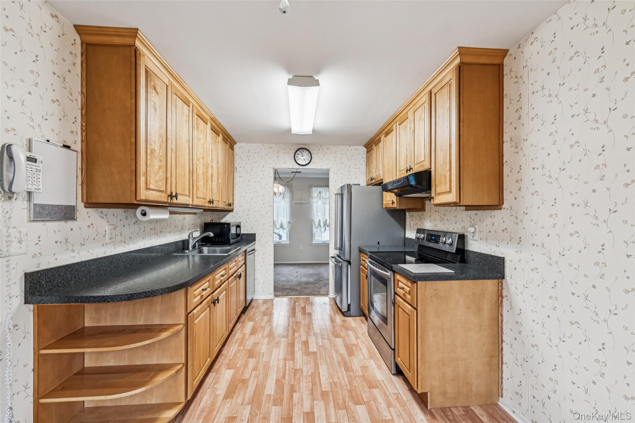 #10 photo, 901 Fenway Road, Саффолк ‖ Saint James , NY 11780