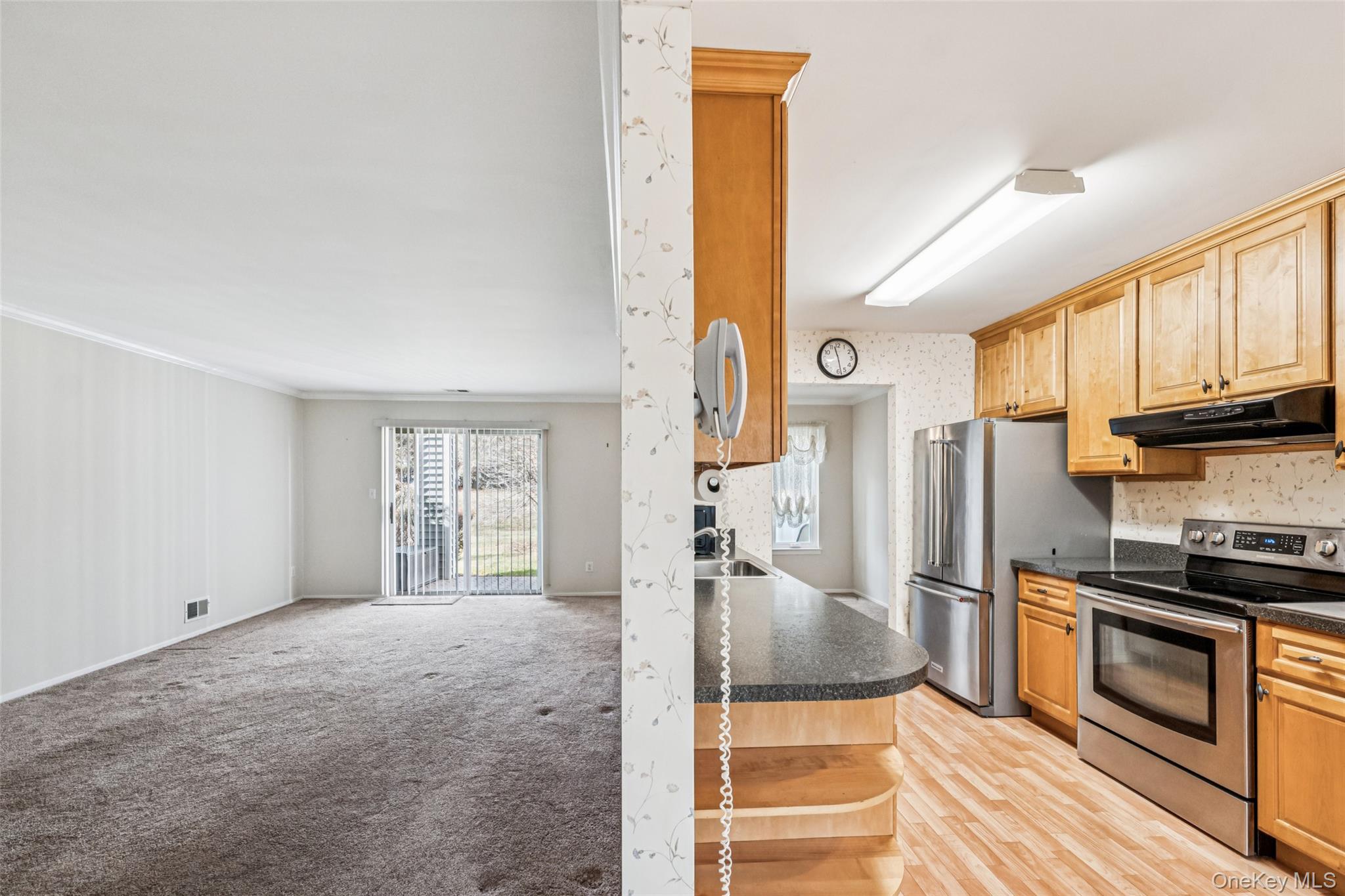 #13 photo, 901 Fenway Road, Саффолк ‖ Saint James , NY 11780