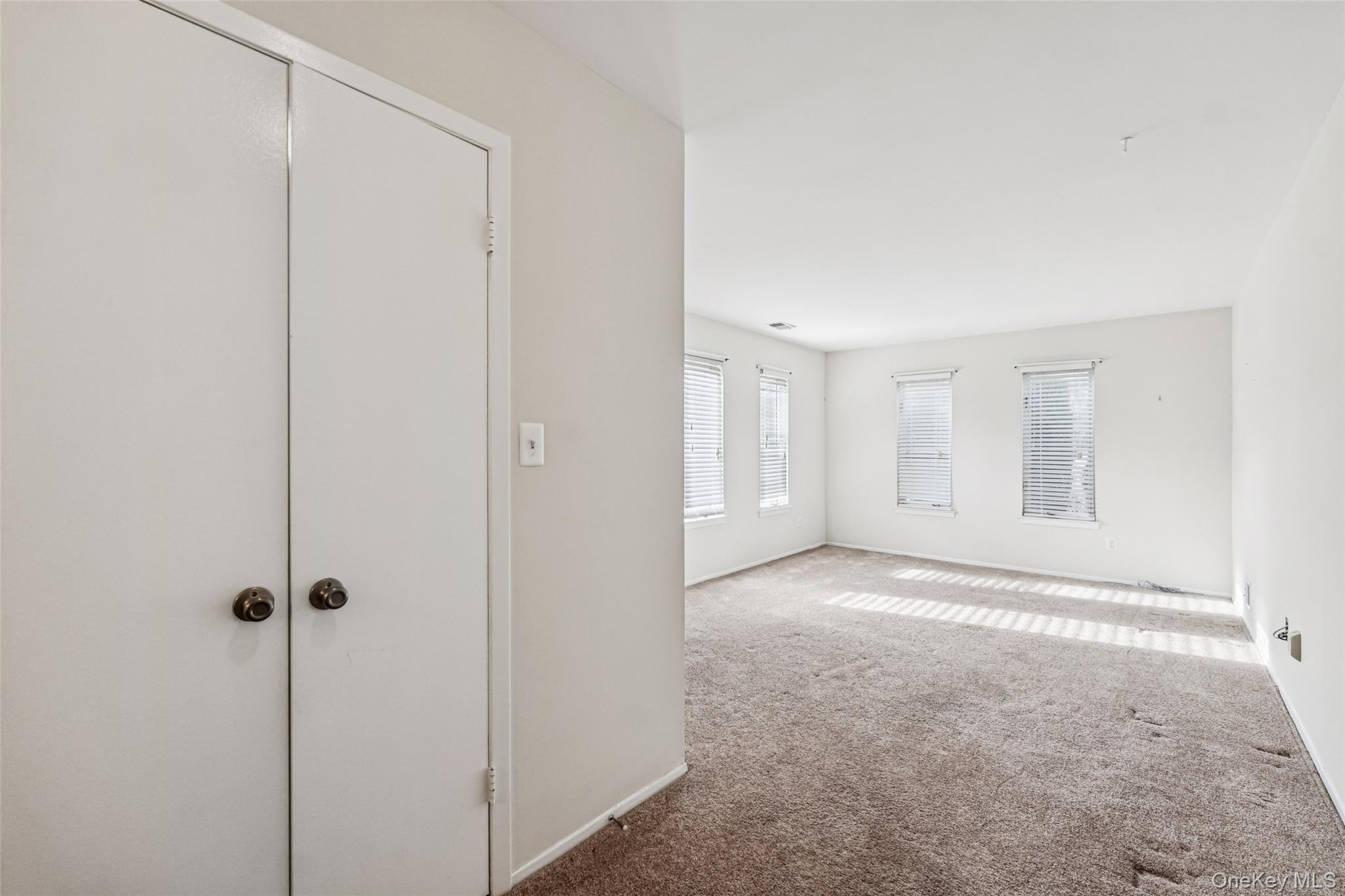 #14 photo, 901 Fenway Road, Саффолк ‖ Saint James , NY 11780