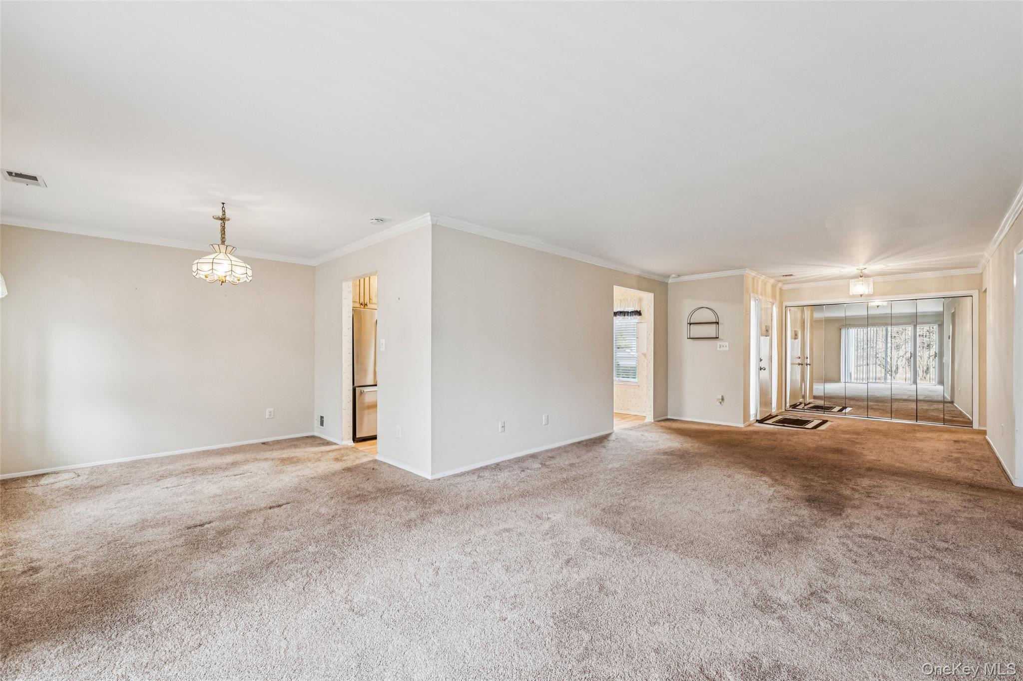 #6 photo, 901 Fenway Road, Саффолк ‖ Saint James , NY 11780