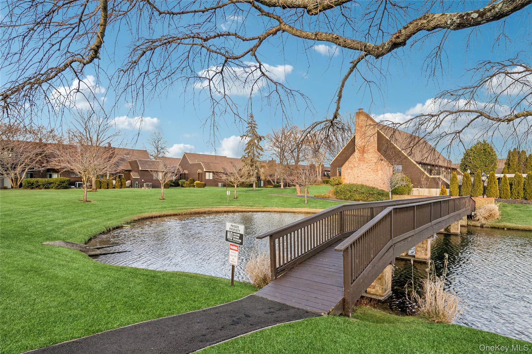 #1 photo, 4 Southgate Circle, Massapequa Park , NY 11762