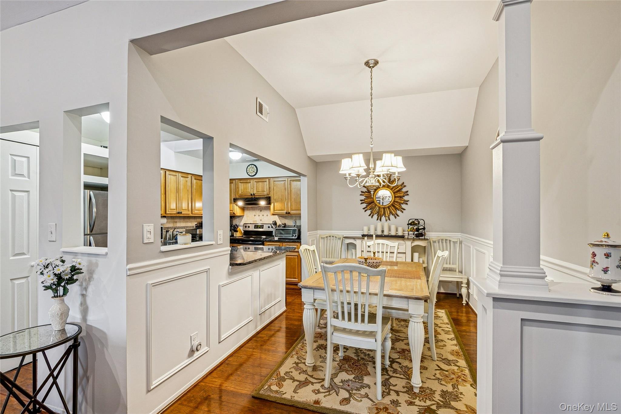 #10 photo, 4 Southgate Circle, Massapequa Park , NY 11762