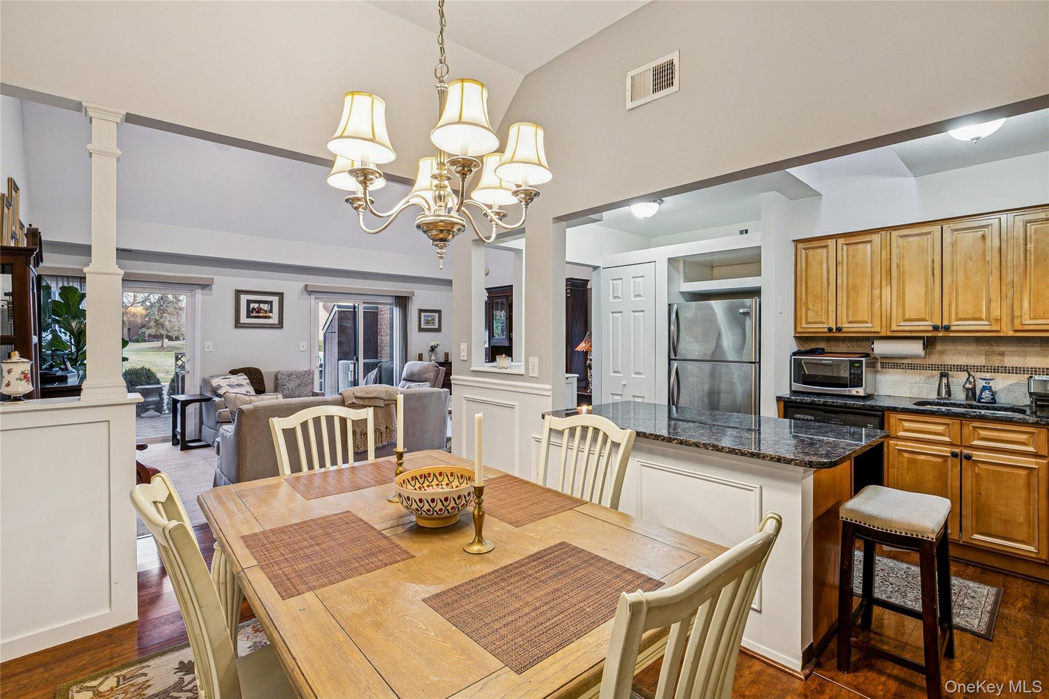 #14 photo, 4 Southgate Circle, Massapequa Park , NY 11762