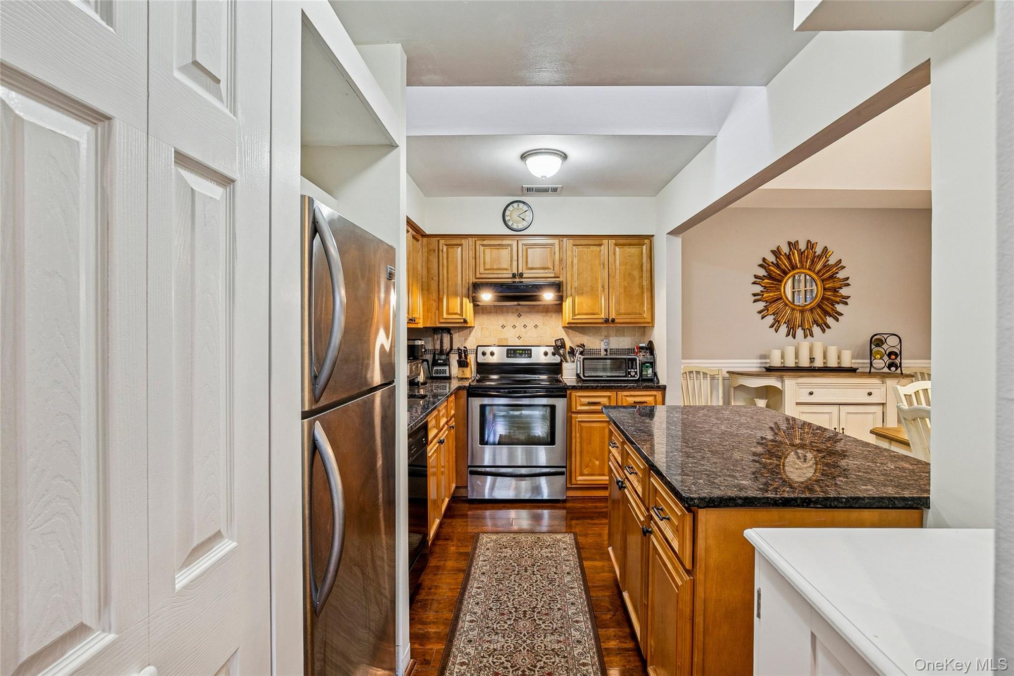 #17 photo, 4 Southgate Circle, Massapequa Park , NY 11762