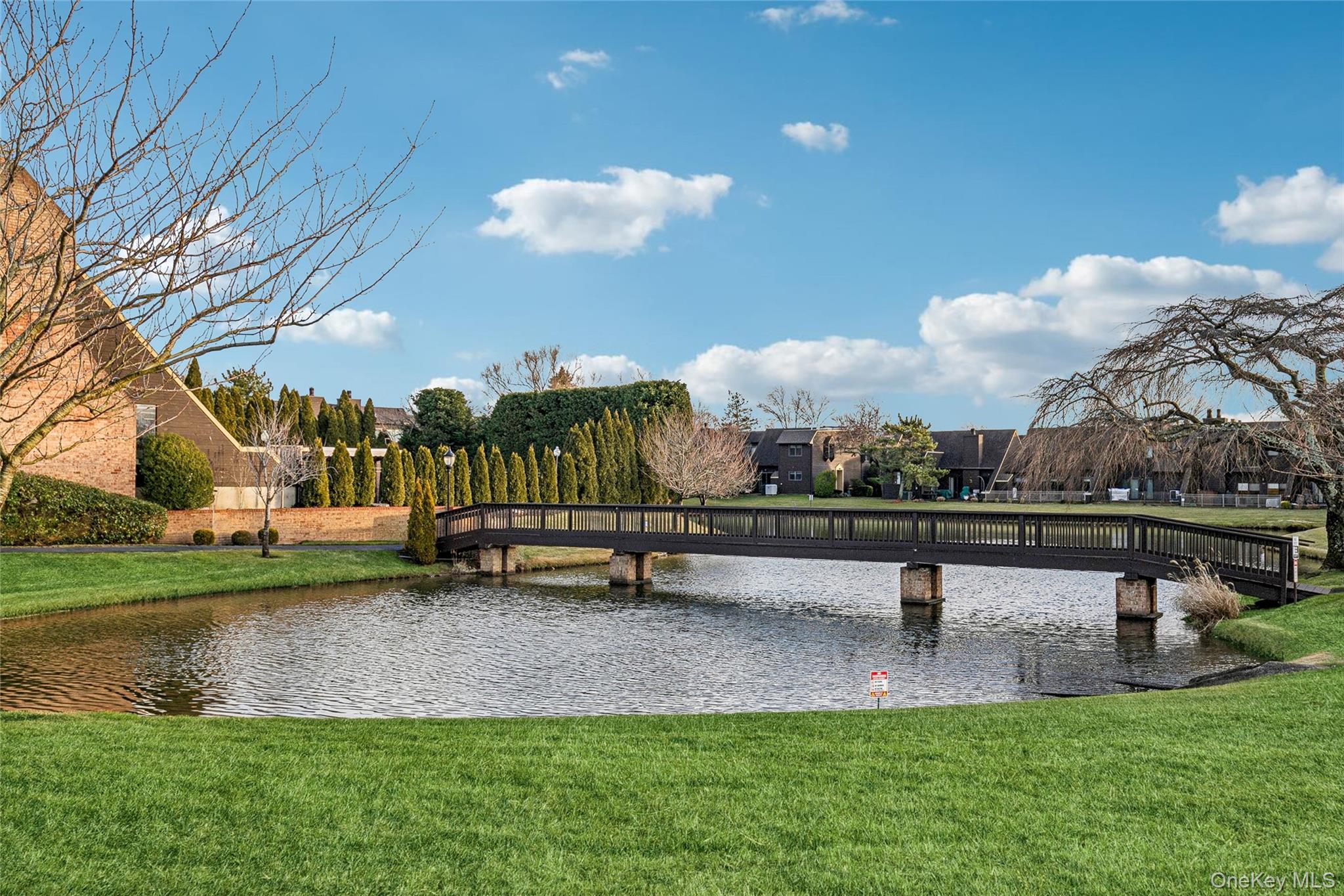 #4 photo, 4 Southgate Circle, Massapequa Park , NY 11762