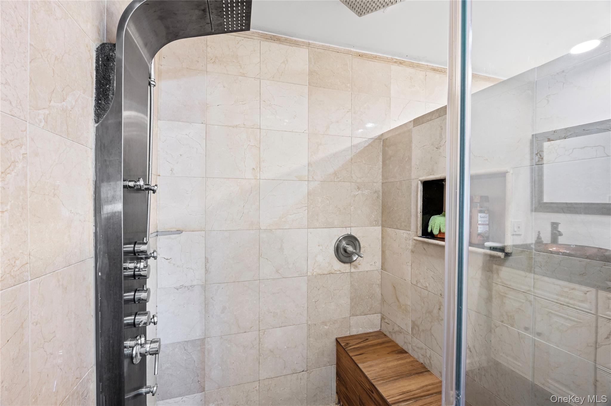 #18 photo, 12 Yellowstone Court, Саффолк ‖ Coram , NY 11727