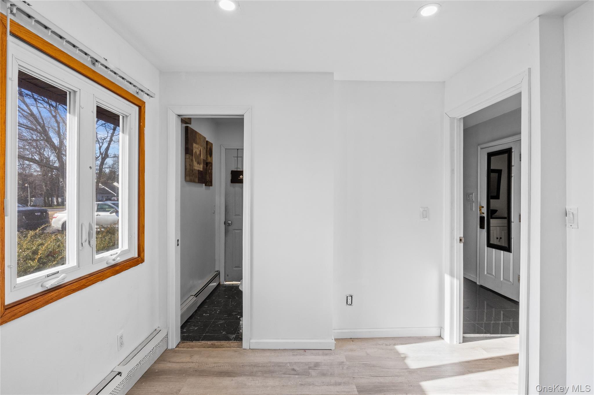 #20 photo, 12 Yellowstone Court, Саффолк ‖ Coram , NY 11727