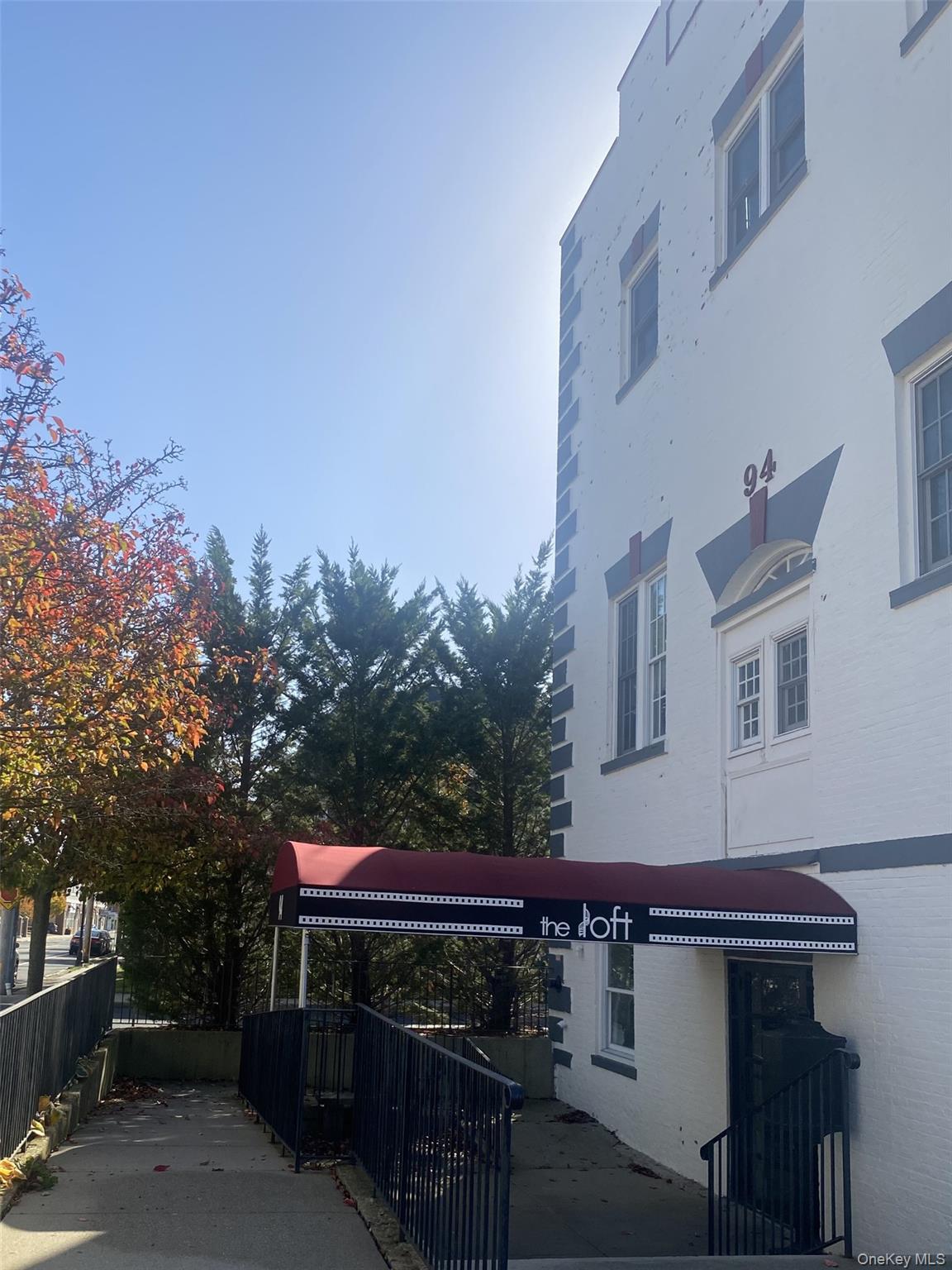 #2 photo, 94 4th Avenue, מחוז סאפוק Bay Shore , NY 11706