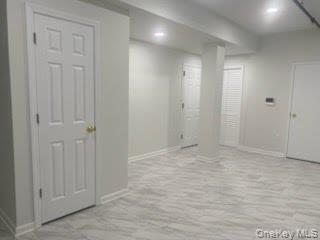 #7 photo, 94 4th Avenue, מחוז סאפוק Bay Shore , NY 11706