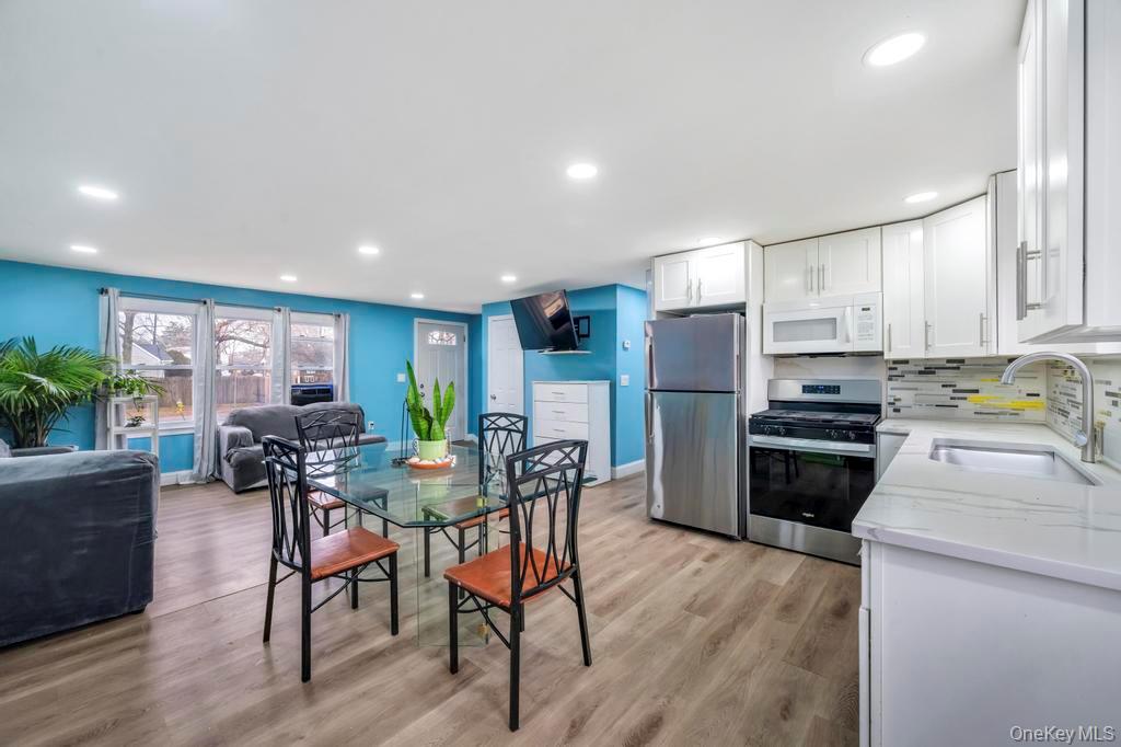 #12 photo, 19 Windus Drive, 东长岛 Shirley , NY 11967