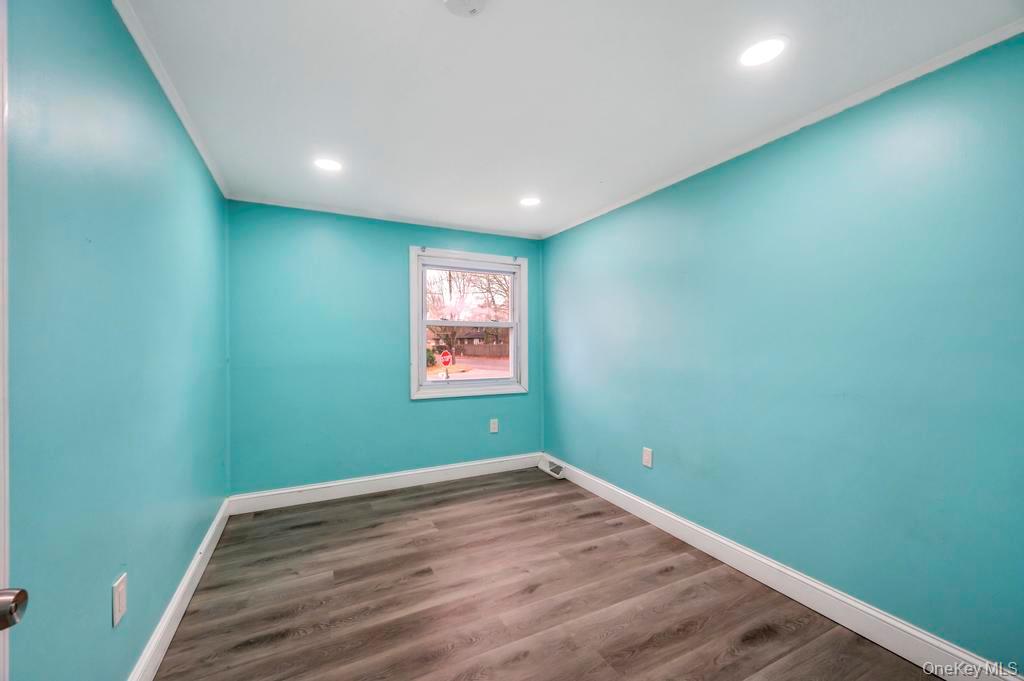 #14 photo, 19 Windus Drive, 东长岛 Shirley , NY 11967