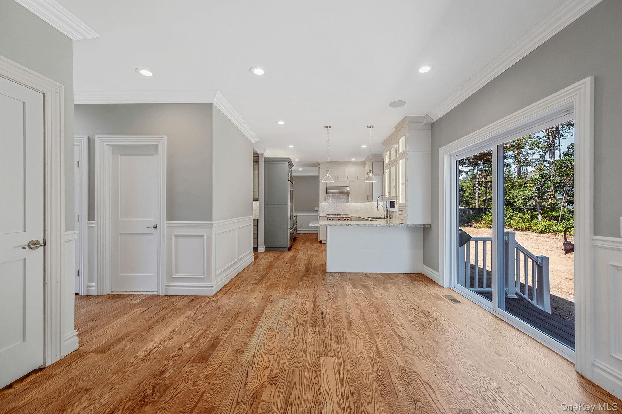 #18 photo, NC Pine Street, Саффолк ‖ Port Jefferson Station , NY 11776