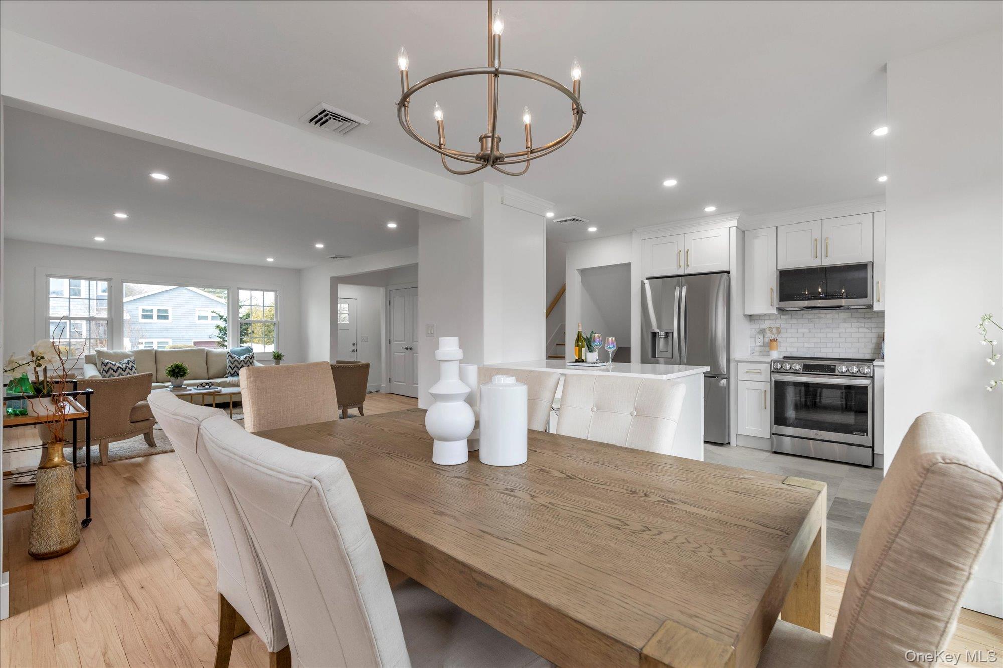 #8 photo, 513 Dee Court, ناسو East Meadow , NY 11554