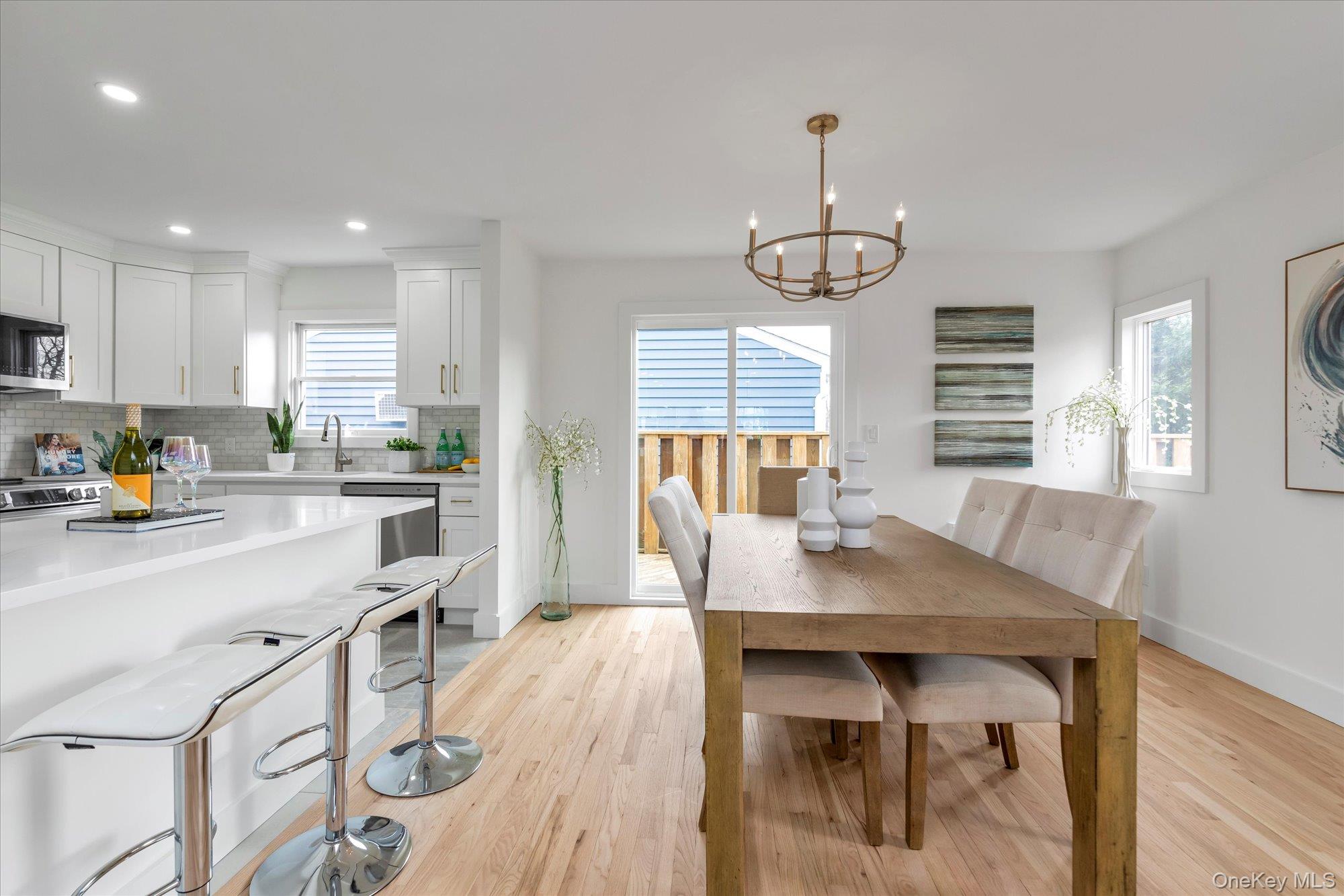 #9 photo, 513 Dee Court, ناسو East Meadow , NY 11554