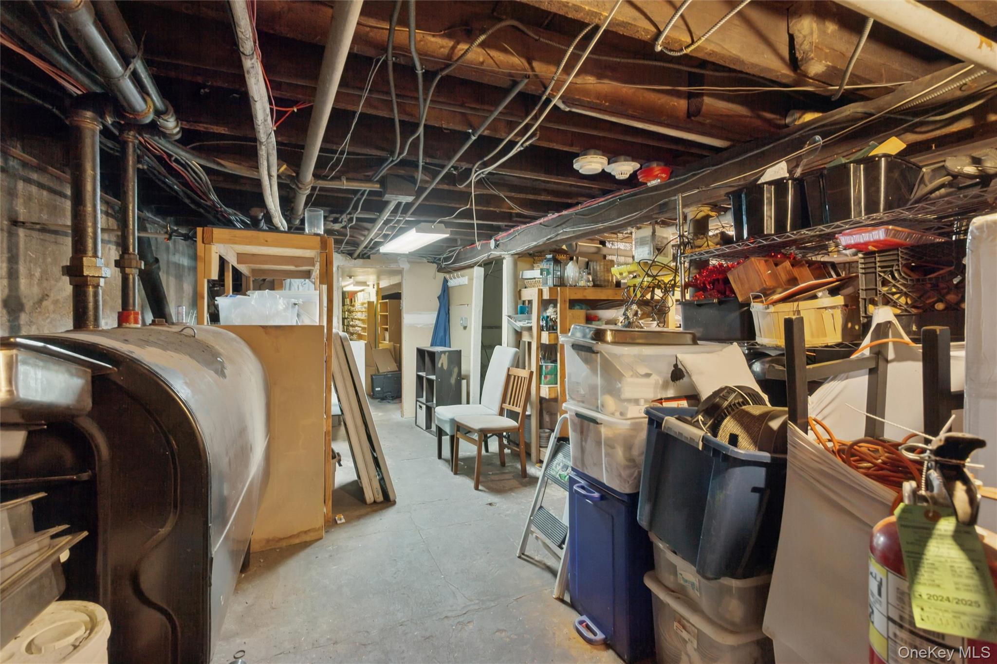 #14 photo, 228 Merrick Road, Rockville Centre , NY 11570