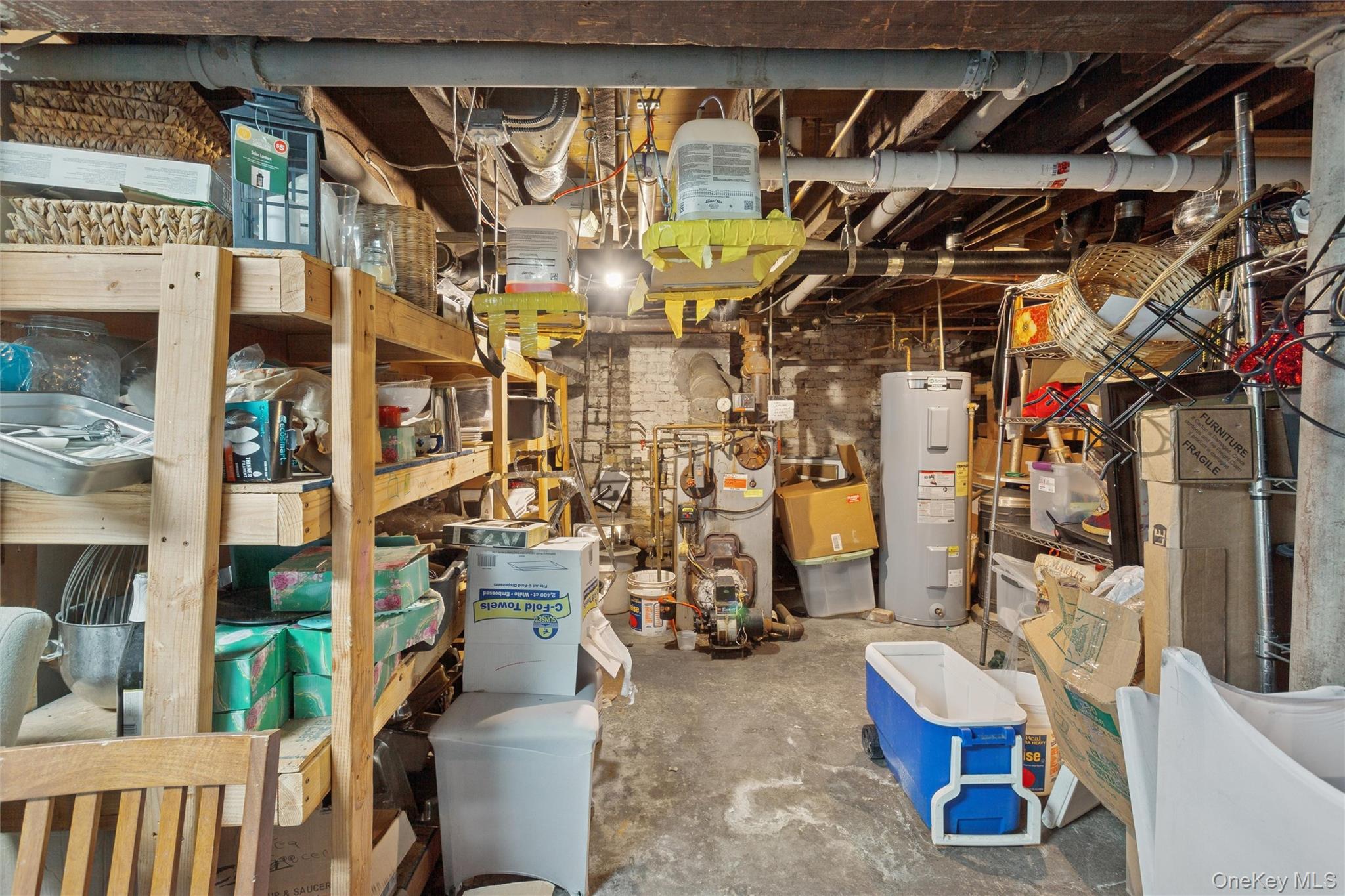 #15 photo, 228 Merrick Road, Rockville Centre , NY 11570