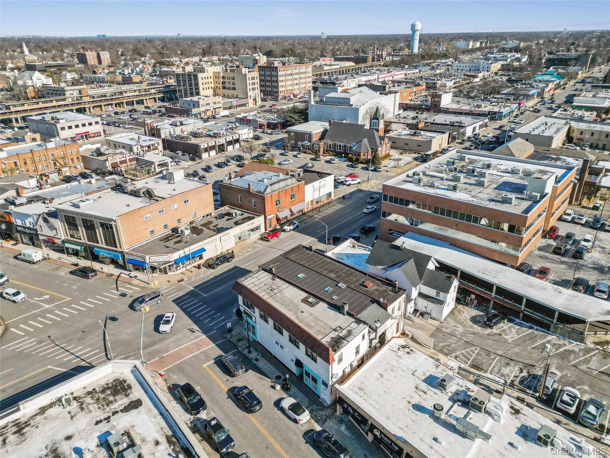 #18 photo, 228 Merrick Road, Rockville Centre , NY 11570