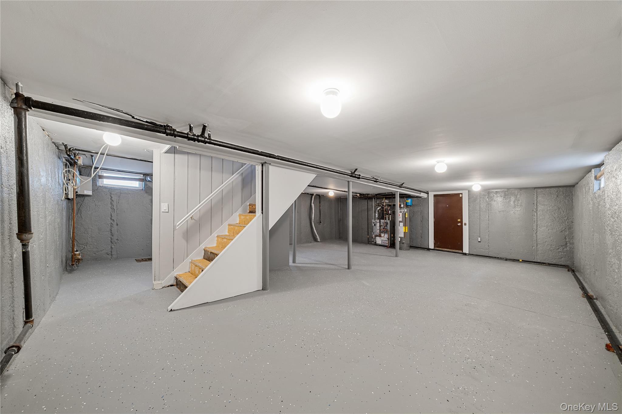 #14 photo, 141 Booth Street, 롱 아일랜드 Hempstead , NY 11550