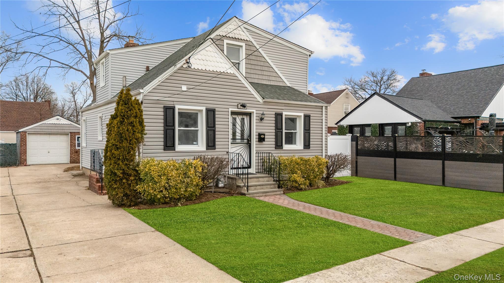 #2 photo, 141 Booth Street, 롱 아일랜드 Hempstead , NY 11550