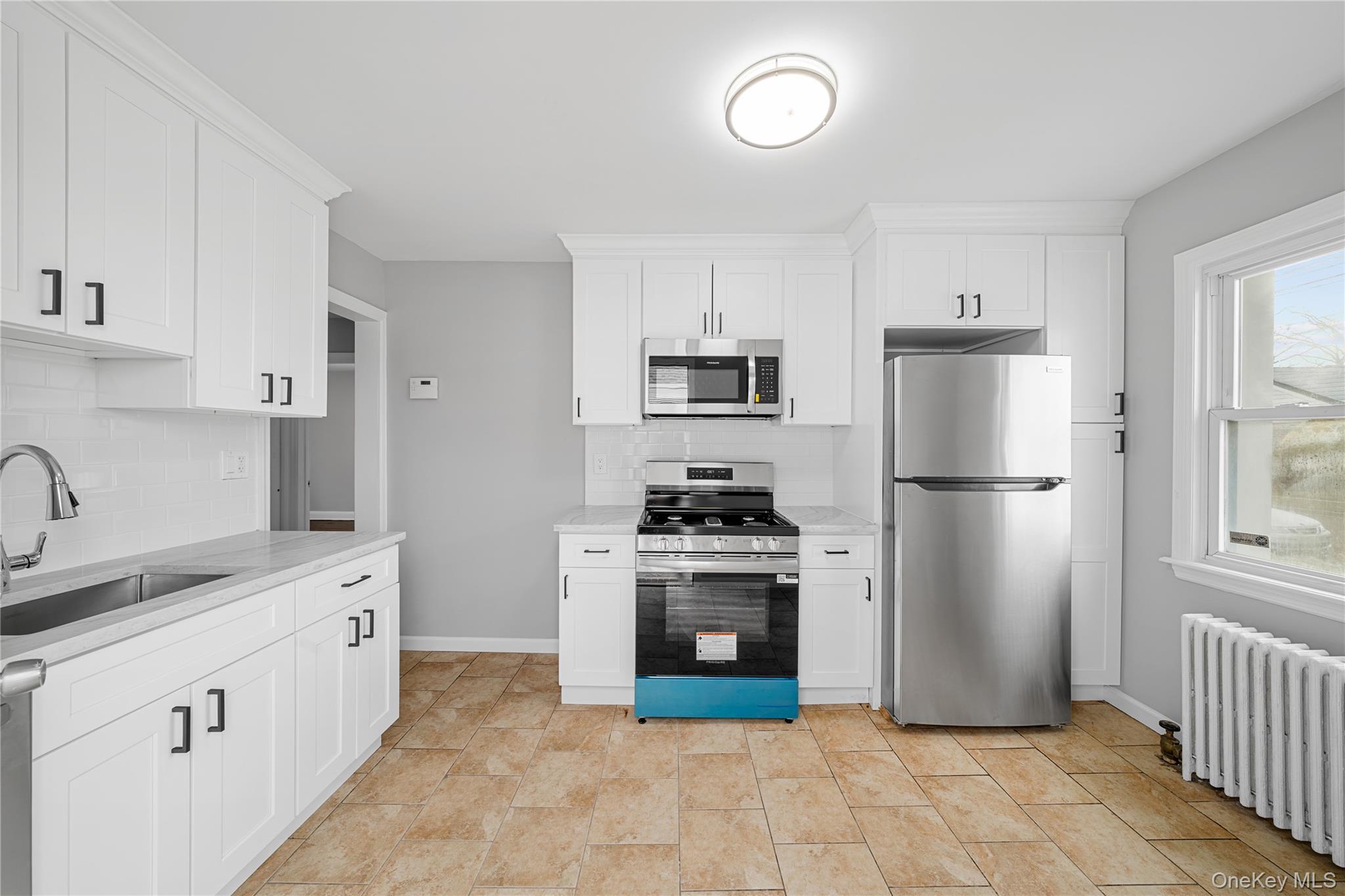 #9 photo, 141 Booth Street, 롱 아일랜드 Hempstead , NY 11550