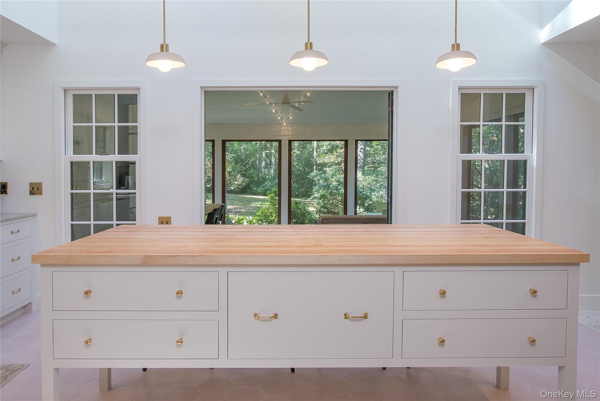 #2 photo, 210 Robinson Lane, מחוז סאפוק Peconic , NY 11958