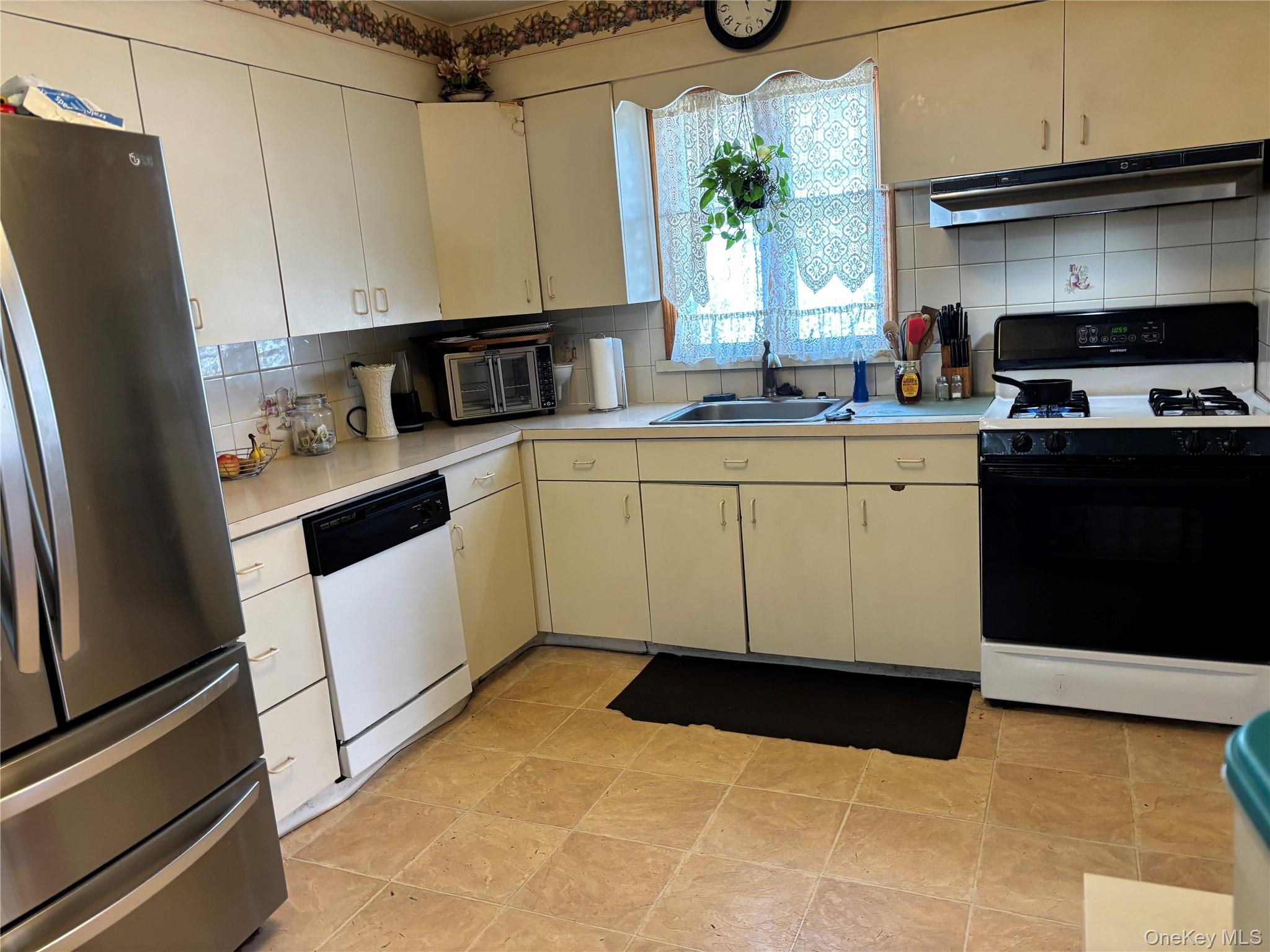 #2 photo, 90 Madison Avenue, Westbury , NY 11590