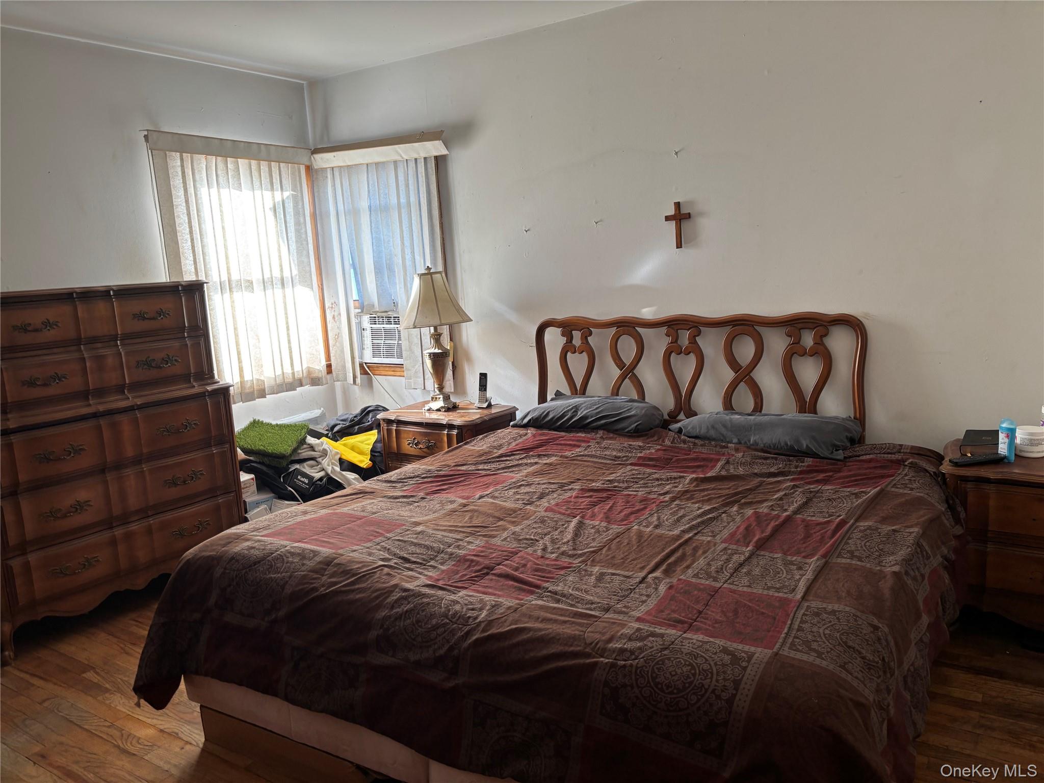 #9 photo, 90 Madison Avenue, Westbury , NY 11590