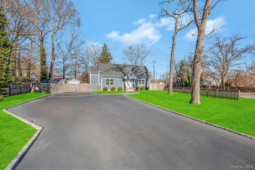 #3 photo, 145A Hampton Avenue, מחוז סאפוק Mastic , NY 11950