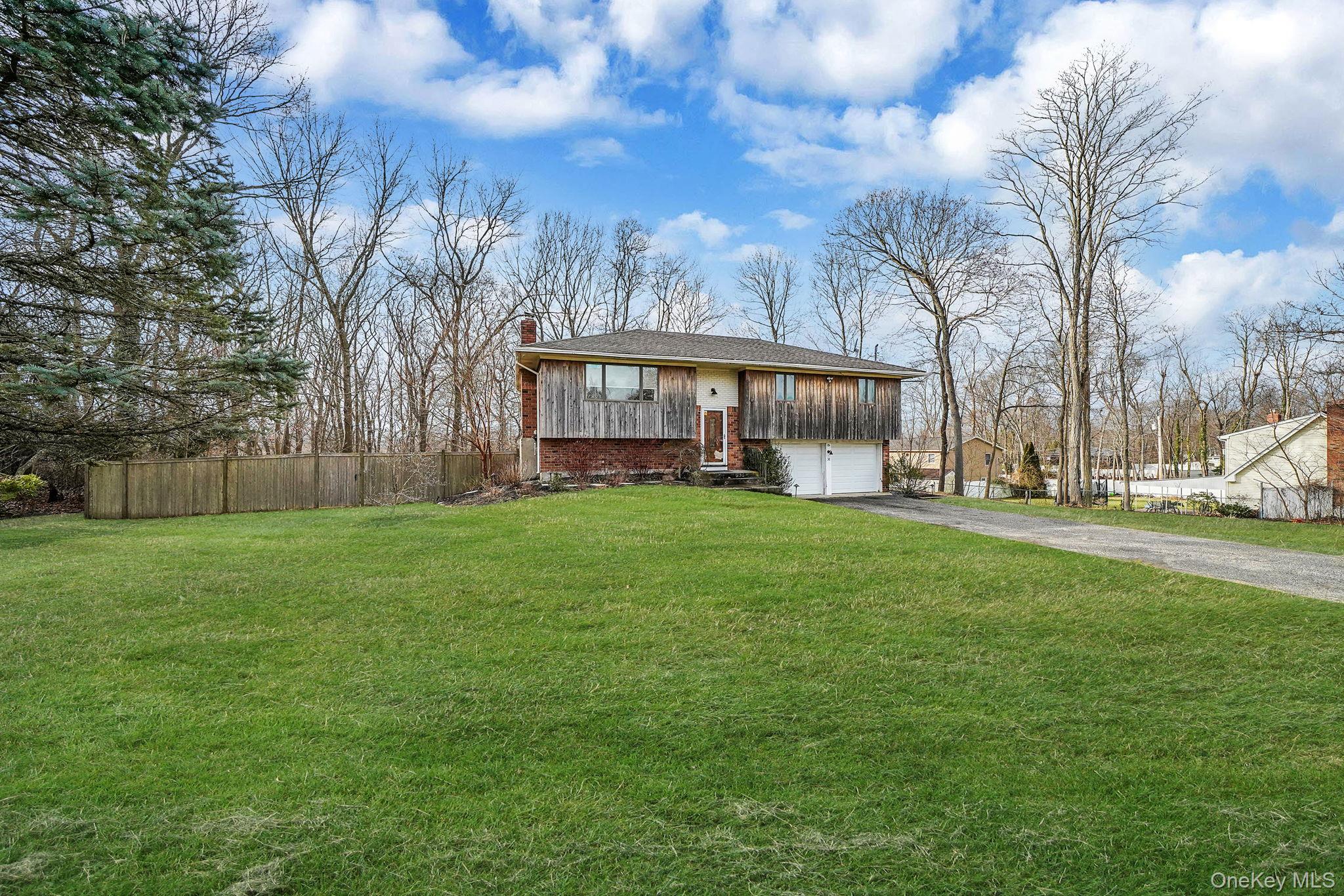 #2 photo, 38 Groveland Park Boulevard, सफ़ोक काउंटी Sound Beach , NY 11789