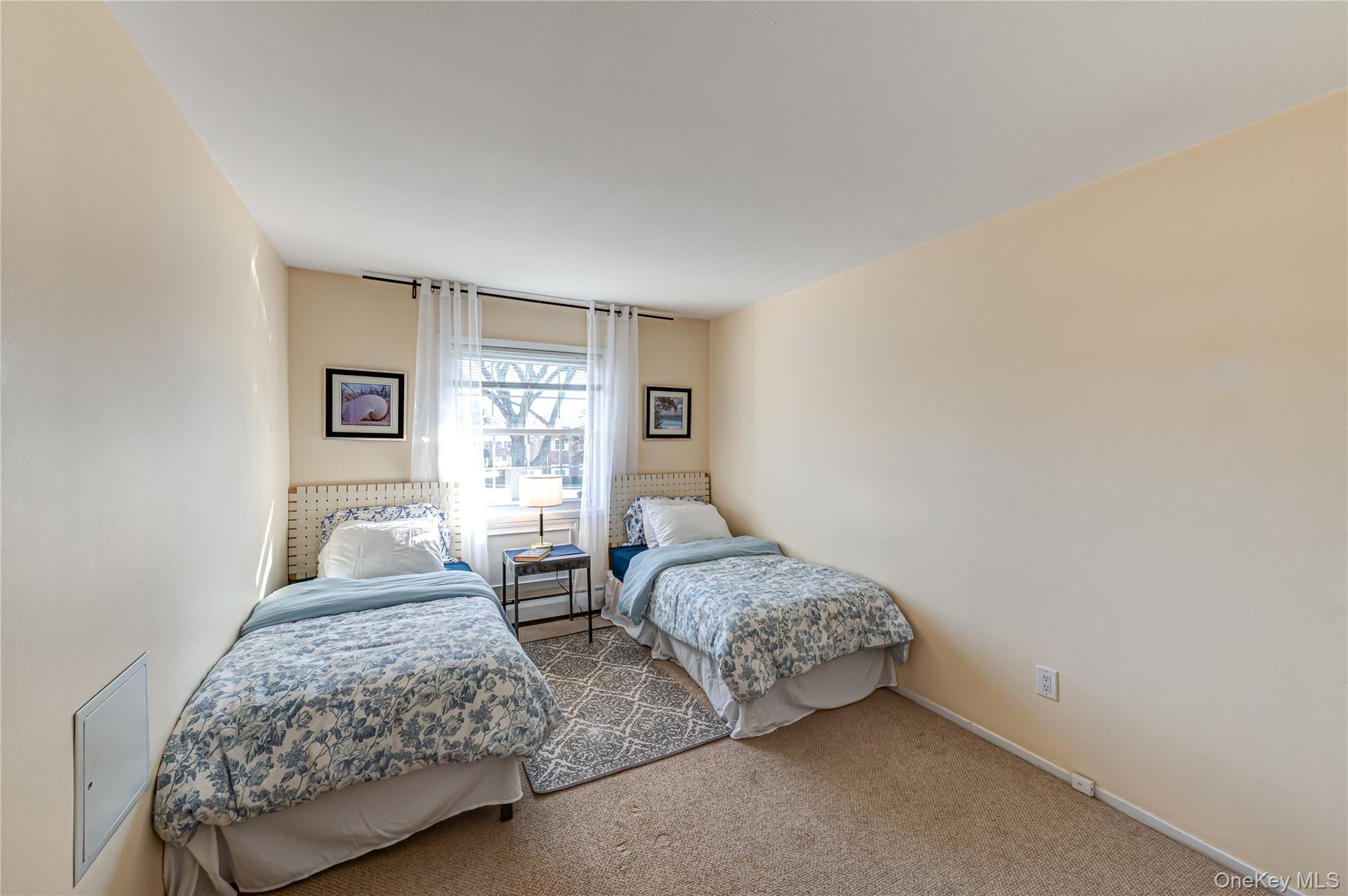 #18 photo, 460 Old Town Road, 東長島 Port Jefferson Station , NY 11776