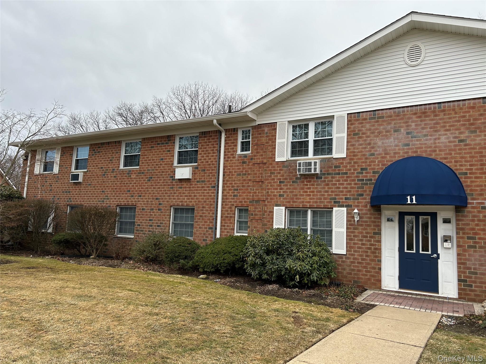 #2 photo, 460 Old Town Road, Port Jefferson Station , NY 11776